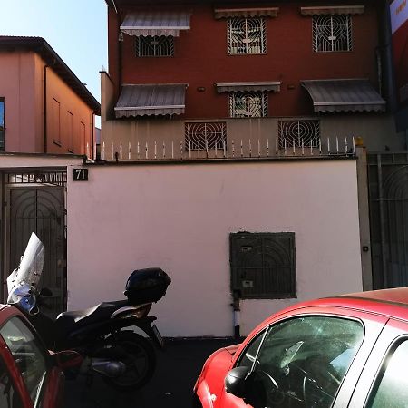 New Luxury Apartment, Milan City Center Milão Exterior foto